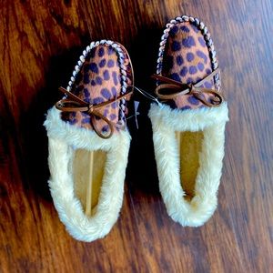 J. Crew leopard prints fuzzy slippers